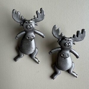 Playful Gray Moose Earrings pewter